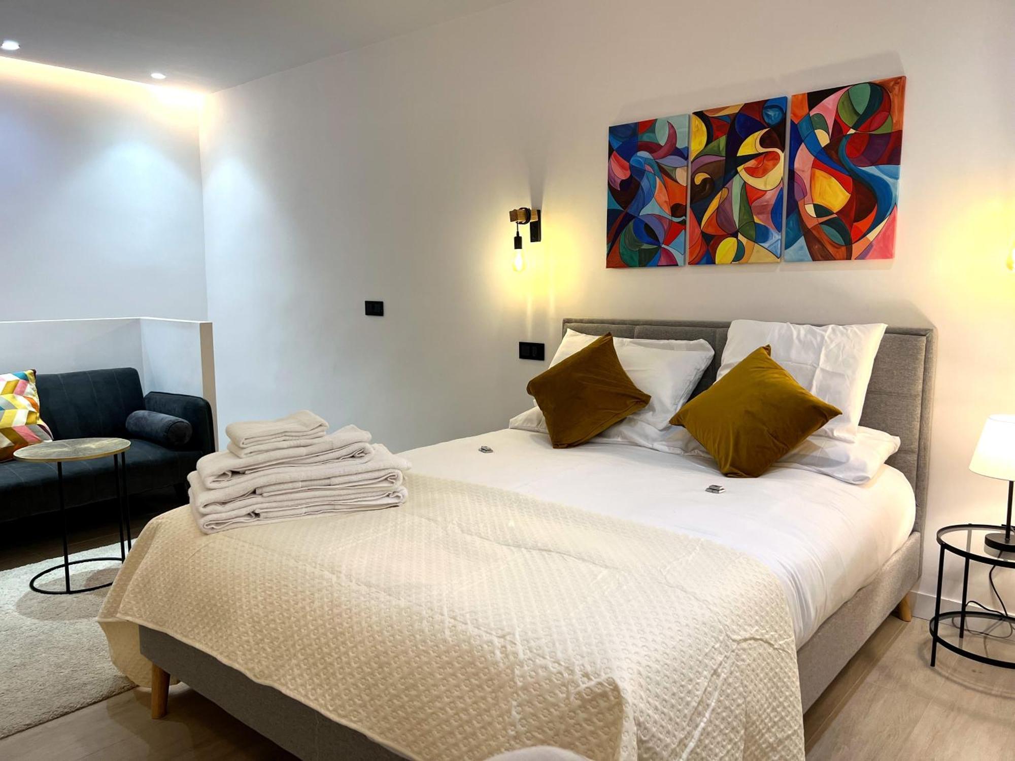 Duplex Moderno Y Acogedor Junto A Atocha Apartment Madrid Bagian luar foto